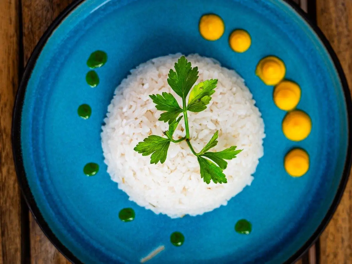 Zanzibari curry with steamed rice at The Pavilion, Seconda Stella